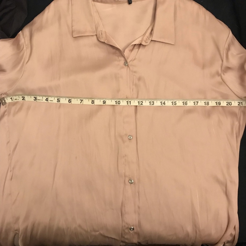 Halston Mauve/Nude satin button down shirt - Picture 7 of 7